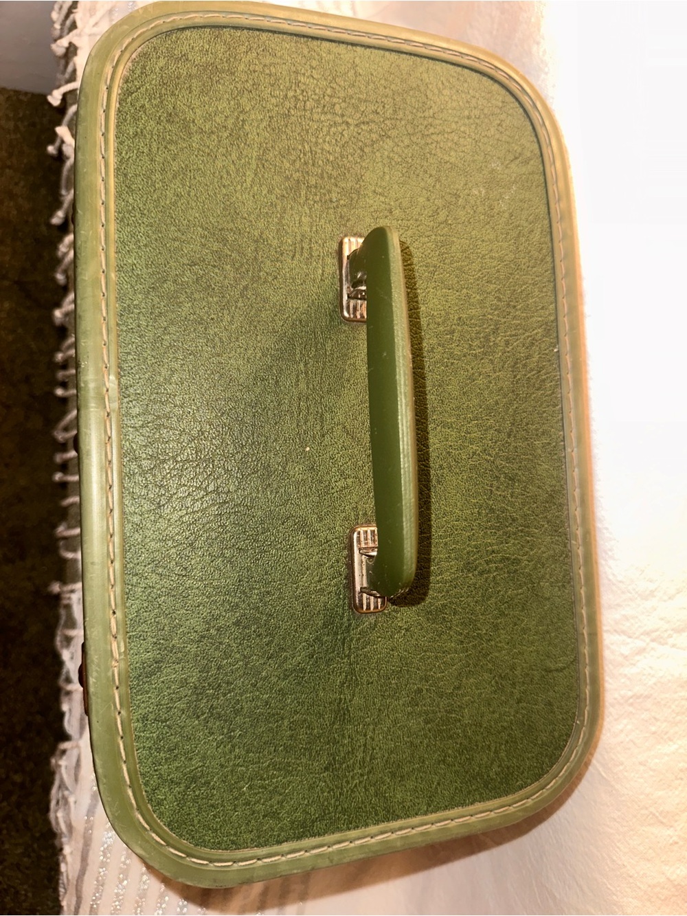 Vintage Green Train Cosmetic Case GUC - Picture 5 of 16